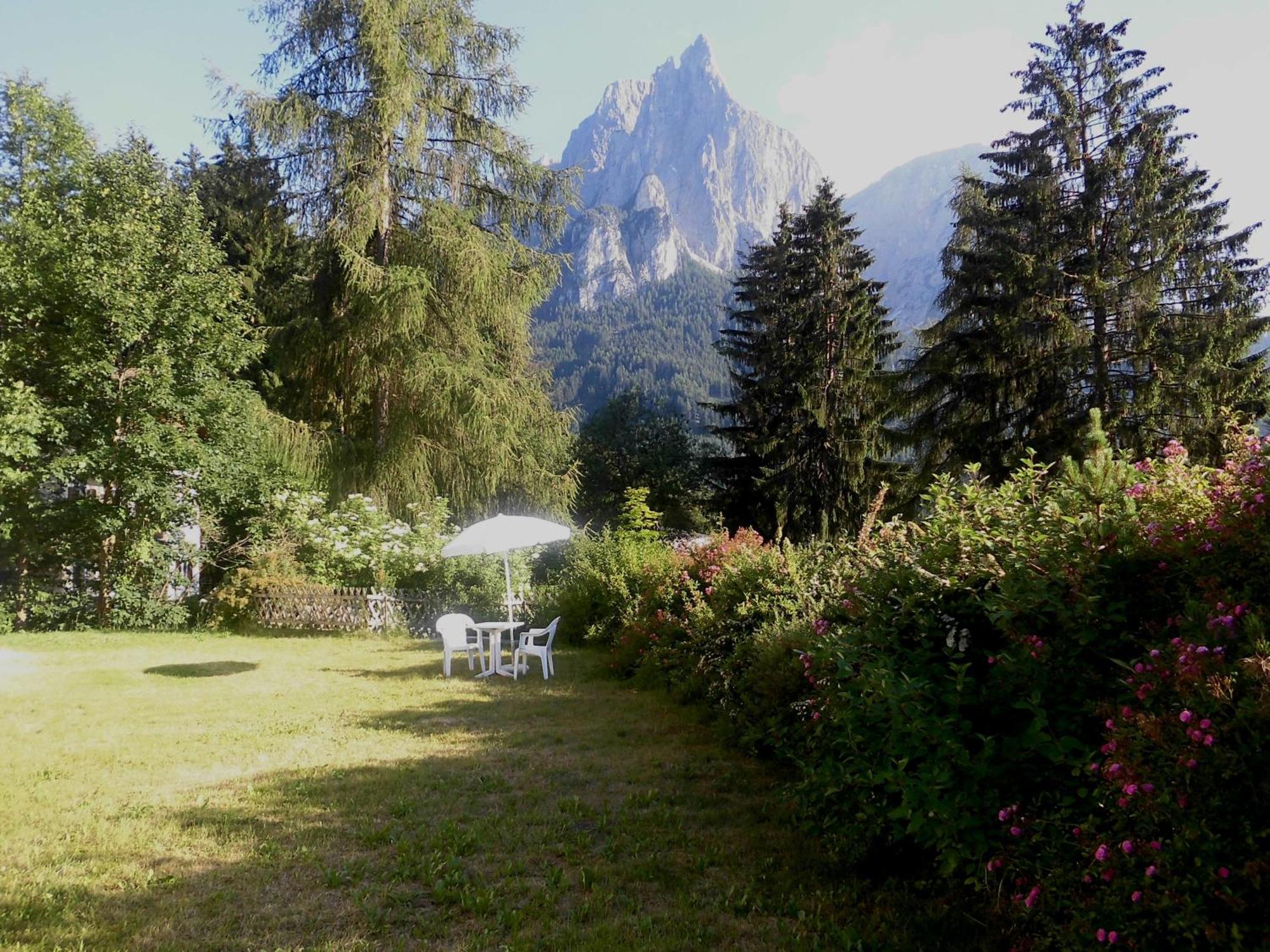 Villa Bernhard ซีอูซี ภายนอก รูปภาพ